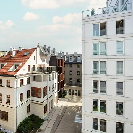 Apartment Elegancki Z Parkingiem Blisko Starego Miasta By Renters Breslau