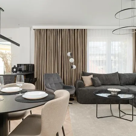 Apartment Elegancki Z Parkingiem Blisko Starego Miasta By Renters