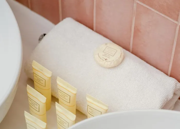 Elegancki Z Parkingiem Blisko Starego Miasta By Renters Apartment Wroclaw