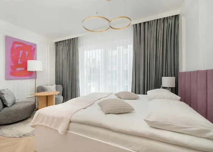 Elegancki Z Parkingiem Blisko Starego Miasta By Renters *