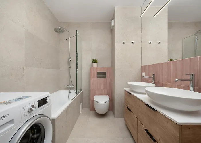 Elegancki Z Parkingiem Blisko Starego Miasta By Renters