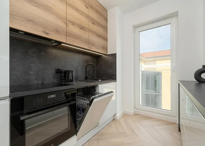 Elegancki Z Parkingiem Blisko Starego Miasta By Renters Apartament