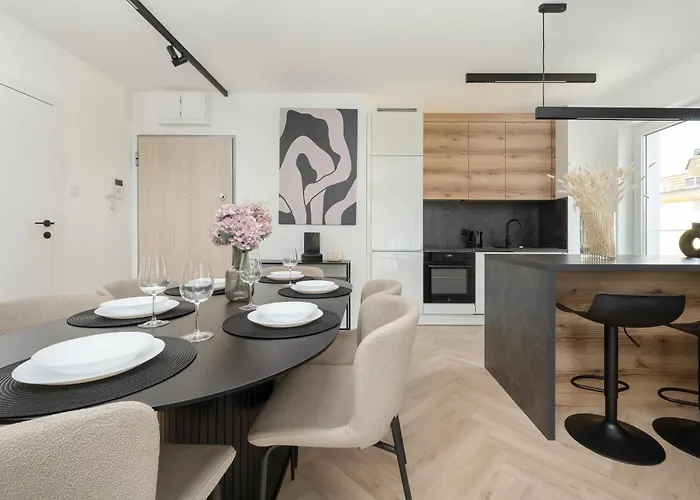 Elegancki Z Parkingiem Blisko Starego Miasta By Renters *