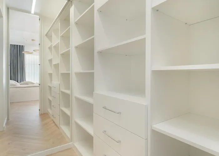 Apartament Elegancki Z Parkingiem Blisko Starego Miasta By Renters