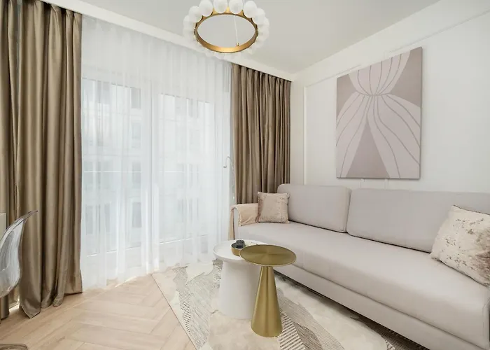 Elegancki Z Parkingiem Blisko Starego Miasta By Renters Apartament Wrocław